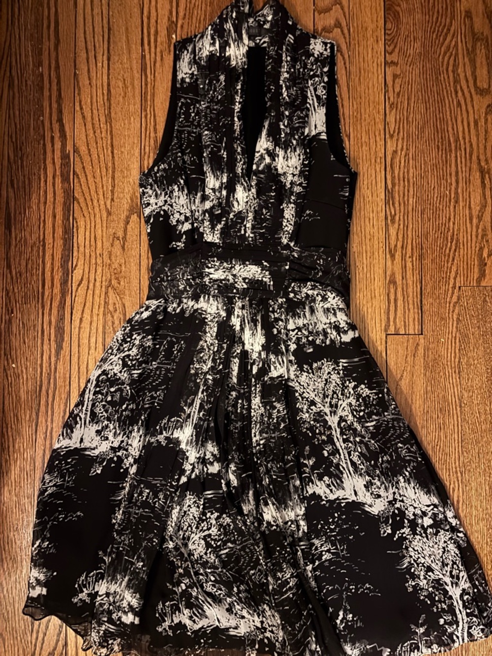 COAST Black and White Abstract silk Sleeveless Dress Sz 8